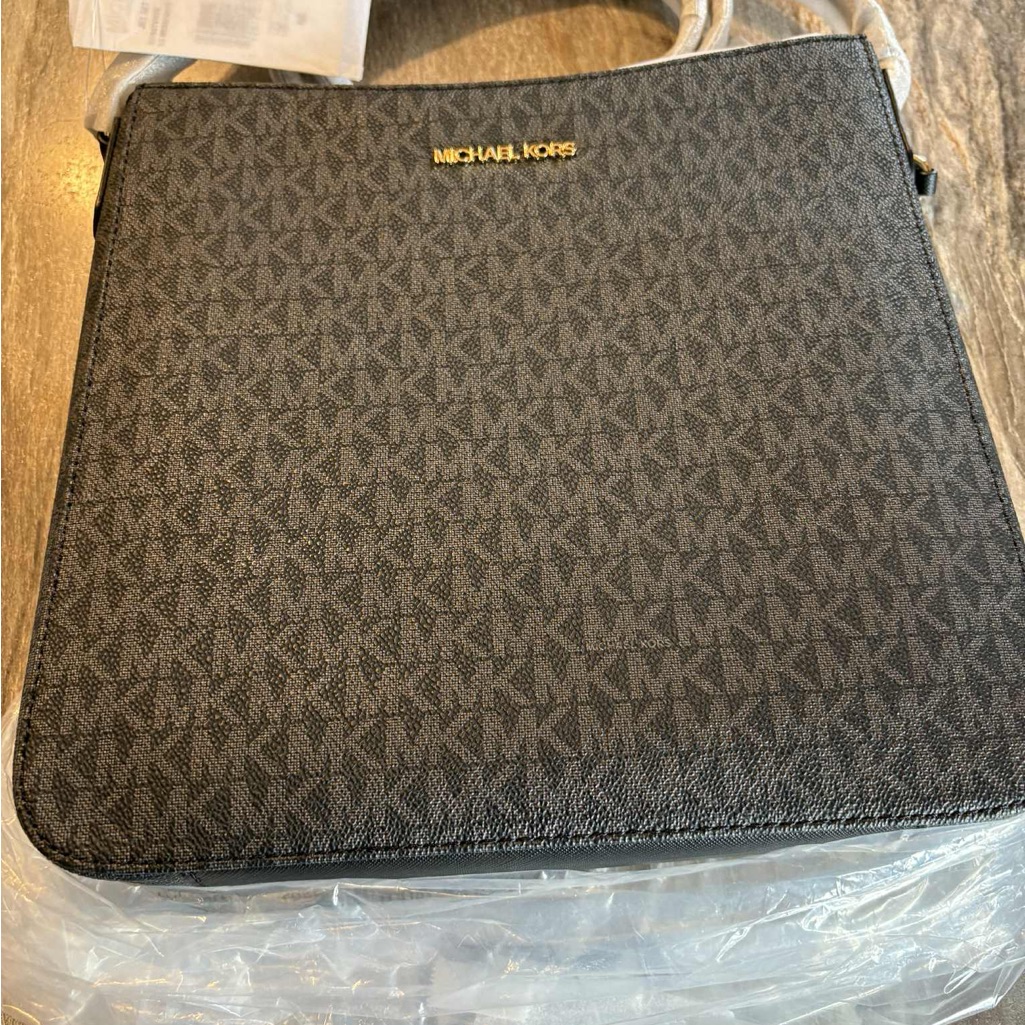 Michael Kors Jet Set Travel Large Logo Messenger Bag Black